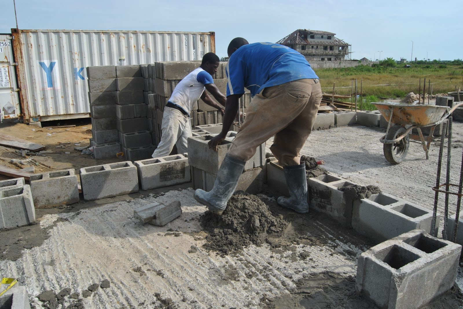 Recherche maçons expérimentés — chantier